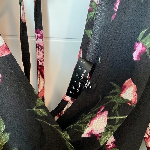 TRIXXI Women's‎ Romper Black  Floral Size Small - Picture 3 of 3